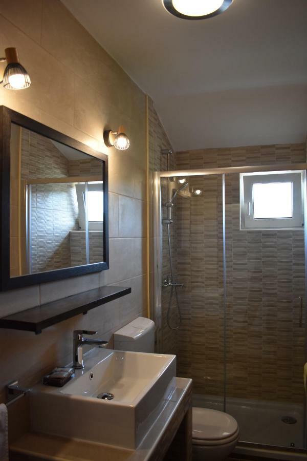 Sanic Apartments 518 Lopar Exterior photo