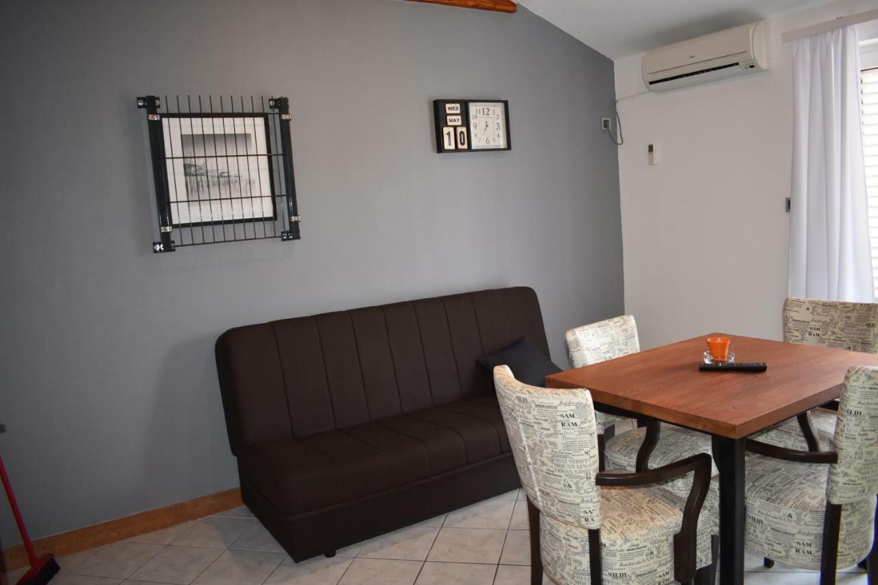 Sanic Apartments 518 Lopar Exterior photo